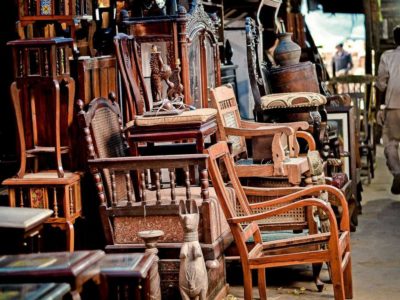 Guide to Buy Real and Valuable Antique Furniture